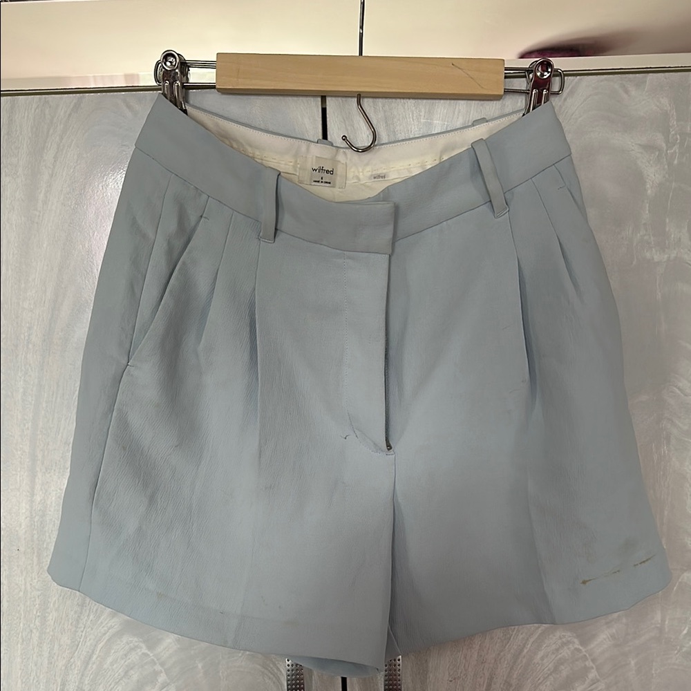 Aritzia Effortless Short